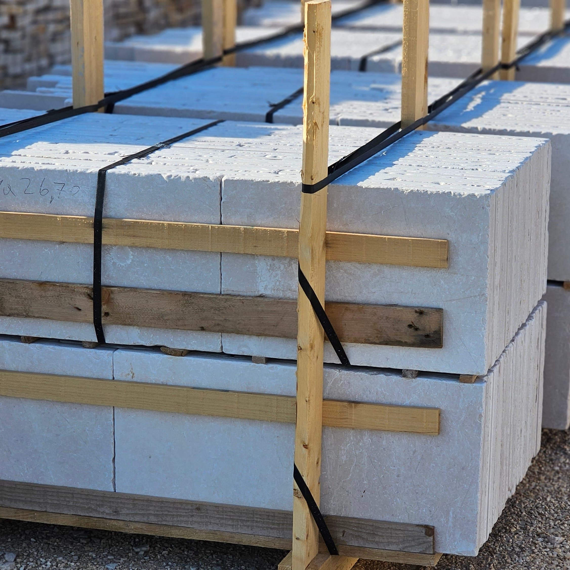 Pavimenti in pietra anticati